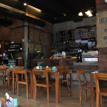 Coffee Mania House Hotell Phuket Eksteriør bilde